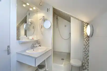 Hôtel Les Tilleuls, Bourges - 9