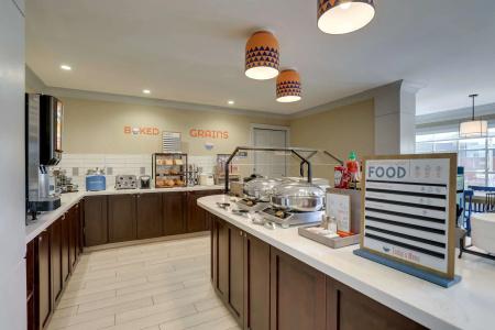 Staybridge Suites - 40