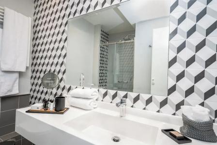 Urban Nest - Suites & - 65