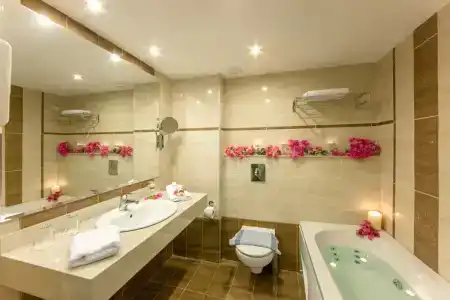 Marianna Palace - 3