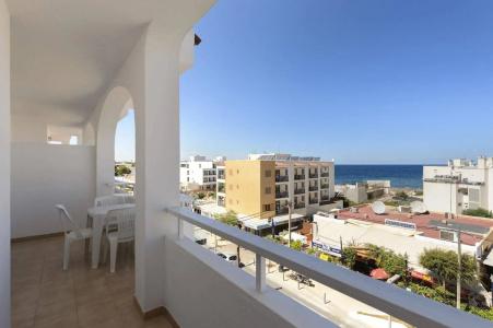 Apartamentos San Antonio Beach - 7