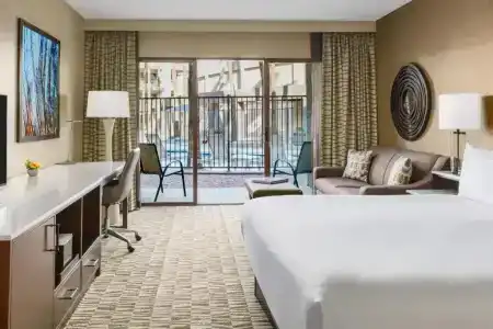Hilton Phoenix Airport - 34