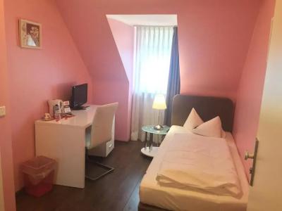 Barcelona Bed & Breakfast - 81