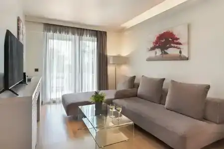 Blazer Suites - 43