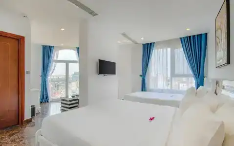 Queen's Finger Da Nang - 107