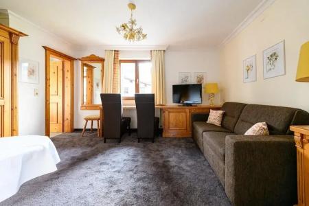 Montfort - 8