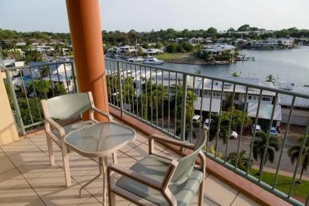 Cullen Bay Resorts - 38