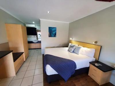 Alara Motor Inn - 14
