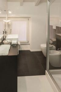 Casa Fola - City Centre Rooms - 4