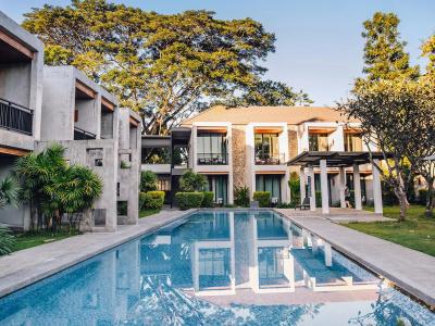 B2 Premier Resort - 16