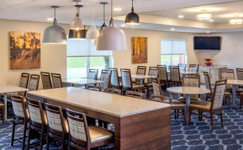 Hilton Garden Inn - 18
