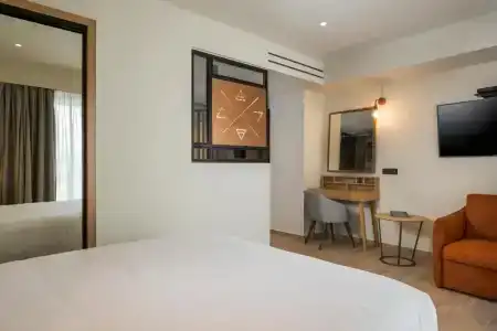 Hyperion City with Heated Pool - 77