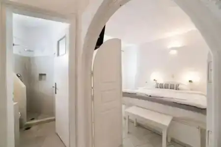 Artemis Suites - 108