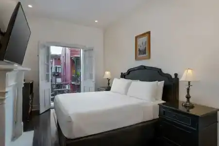 Royal New Orleans - 38