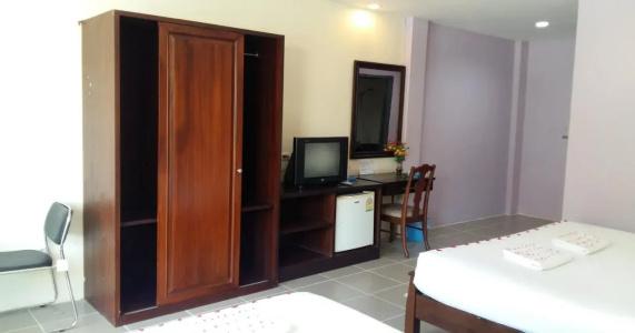 Number 1 House - 6