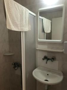 Koz Marigold Apart - 172