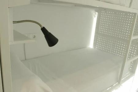 Feel Hostels Soho - 34