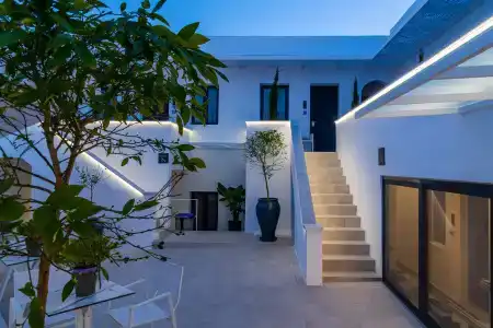 Central Boutique by naoussa hills adults only - 18