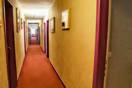 Hôtel Le Bayeux - 13