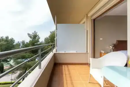 The Residence - 92