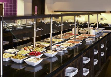 Courtyard by Marriott Linz - 10