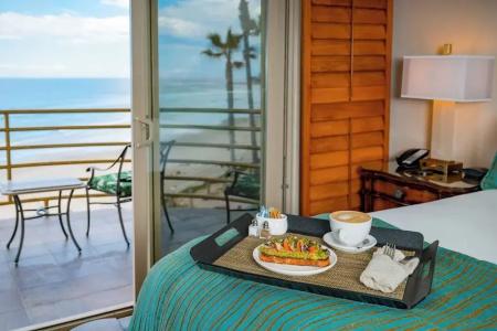 Pacific Terrace - 142