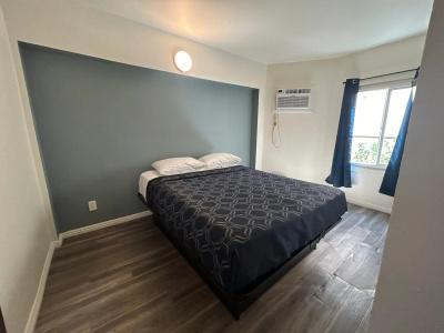 Budget Inn Hollywood - 1