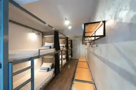 Bedbox Hostel - 41