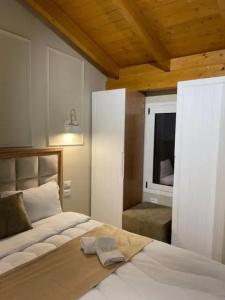 Rias Penthouse Suites - 81