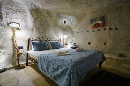 Emit Cave - 223