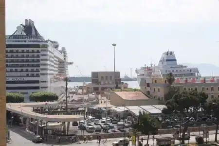 La Finestra Sul Porto - 14