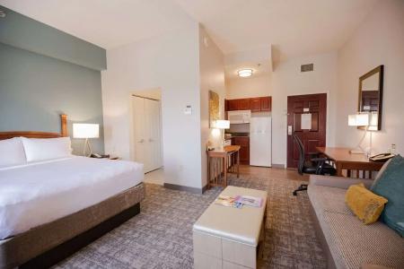 Sonesta Es Suites Baton Rouge - 35