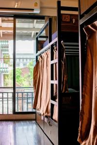 Back Home Backpackers - 16