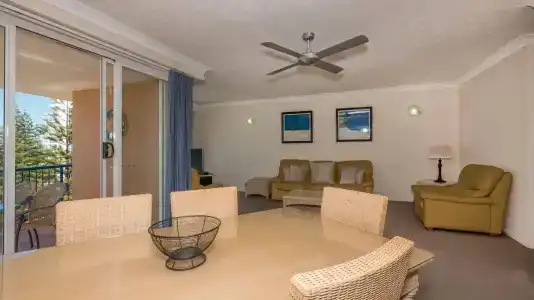 San Mateo On Broadbeach - 38