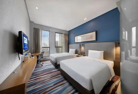 Holiday Inn Express Chongqing Guanyinqiao , an IHG - 52
