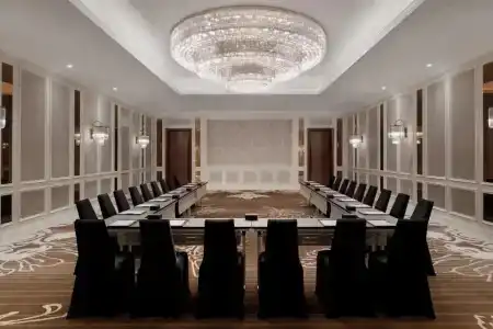 Sheraton Grand Danang Resort - 17