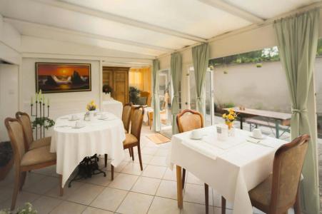 Carlton Mayfair - 15
