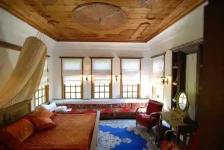 Mehves Hanim Konagi - 2