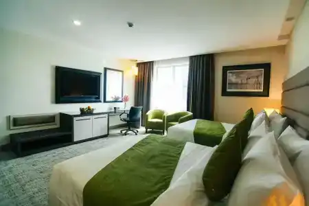 Verdant Hill - 30