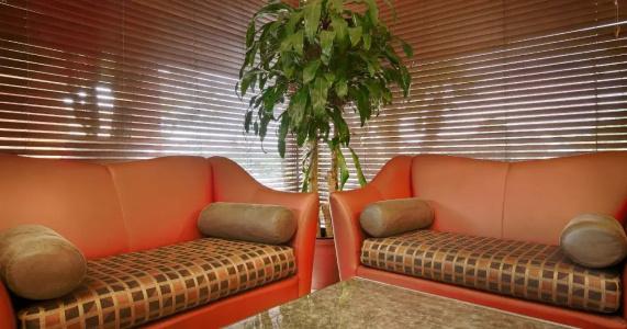 Best Western Royal Sun Inn & Suites - 15