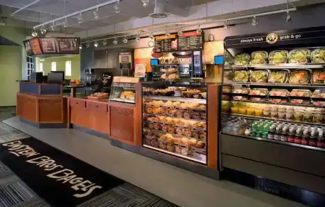 DoubleTree by Hilton Chicago Magnificent Mile - 13