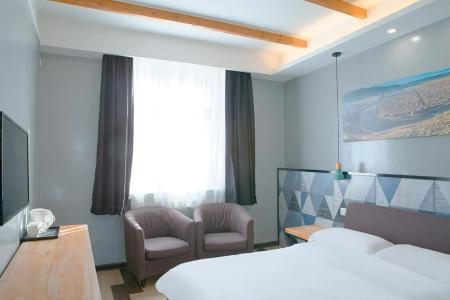 Kunming Cloudland International Youth - 3