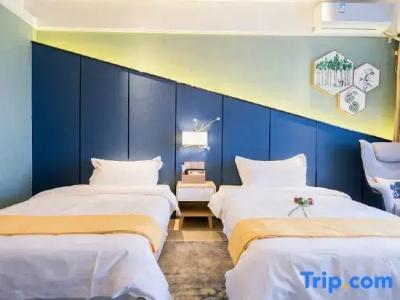 Xinyang City Celebrity - 102