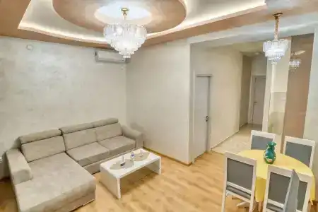Elena - 140
