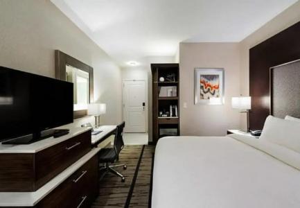 Fairfield Inn & Suites by Marriott Boston - 41