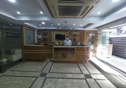 Golden Apple Boutique - 1