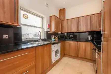 Queensgate Court - 264