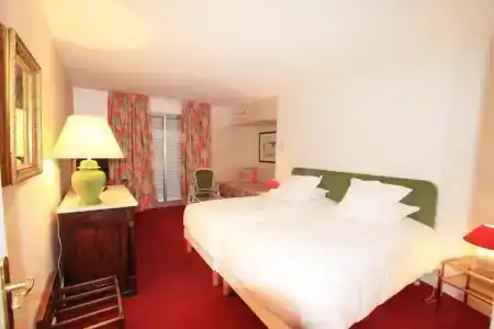 Hostellerie Du Grand Saint Antoine - 58