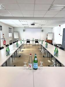 Kyriad Direct Reims Bezannes - 5