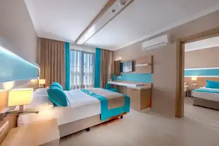 Sandy Beach - All Inclusive - 8